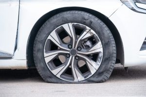 Reparație rapidă a unei pene: La ce aveți nevoie și cum să procedați?